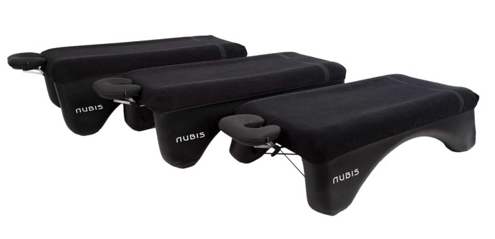 Hier sehen Sie das Produkt NubisLITE- komplett aufblasbare Massage-Liege aus der Kategorie Mobile Liegen. Ein Artikel erhältlich bei MTR Equipments.